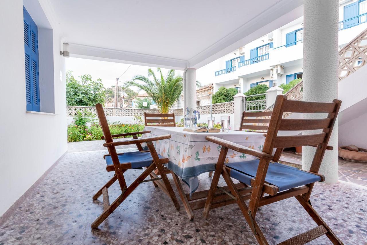 La Skala Eressos Holiday Apartments Екстериор снимка
